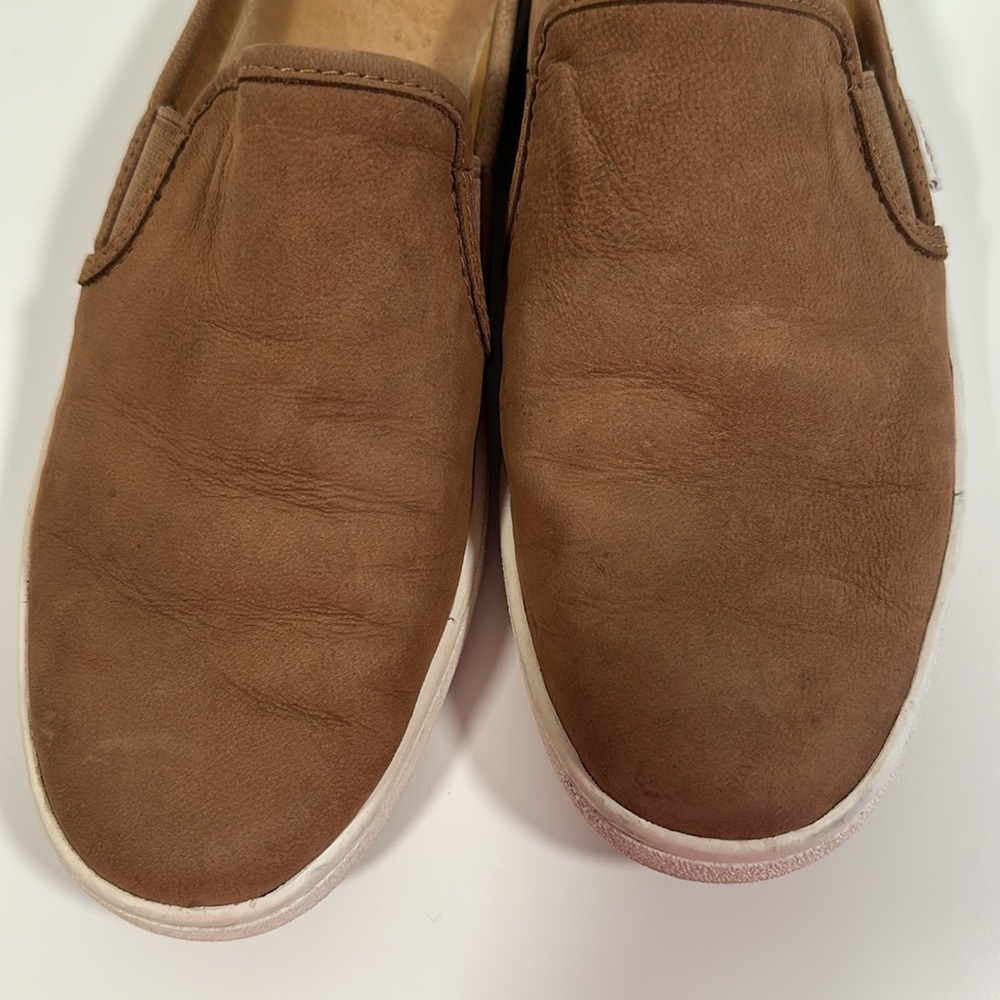 UGG women’s Slip-On Loafers - Picture 5 of 5